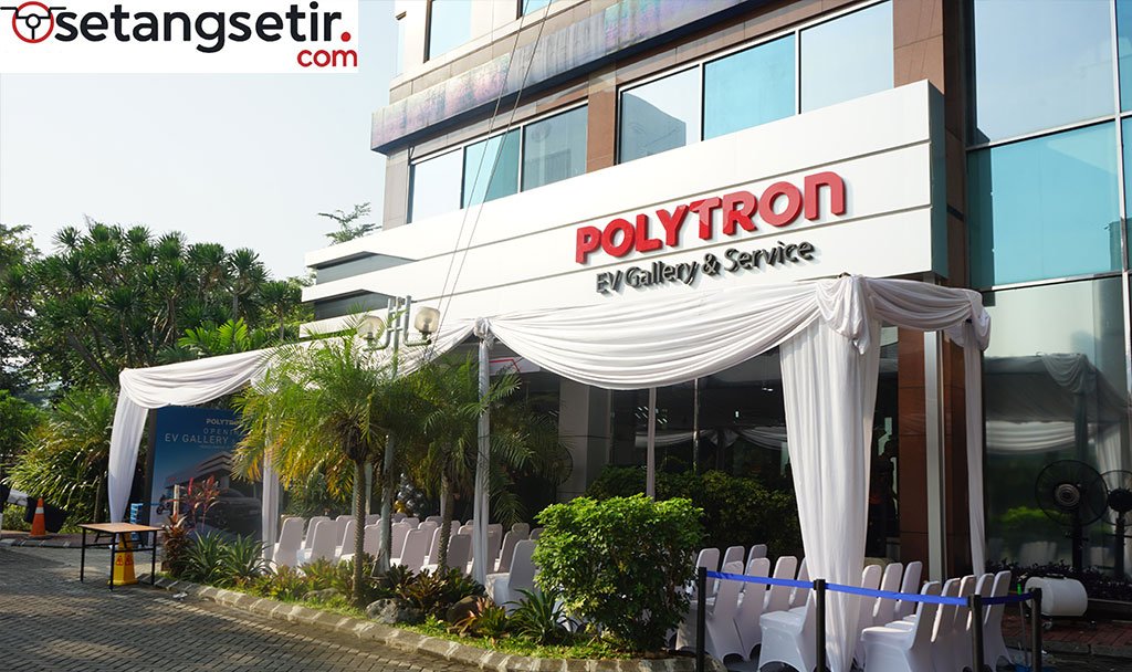 mobil listrik polytron